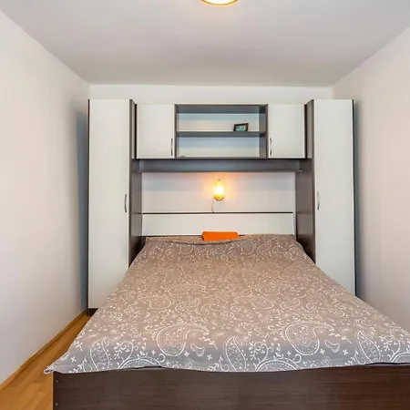 Five-bedroom In Ferienhaus *