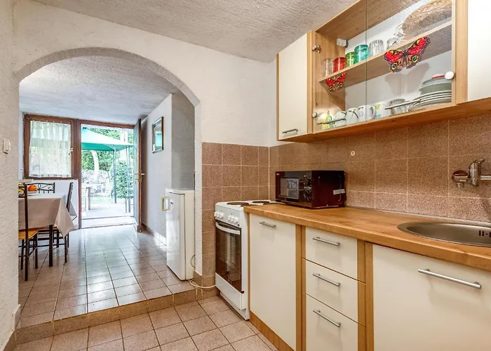 Holiday home Five-bedroom In Polje (Krk)
