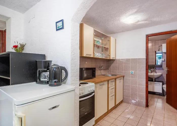 Five-bedroom In Holiday home